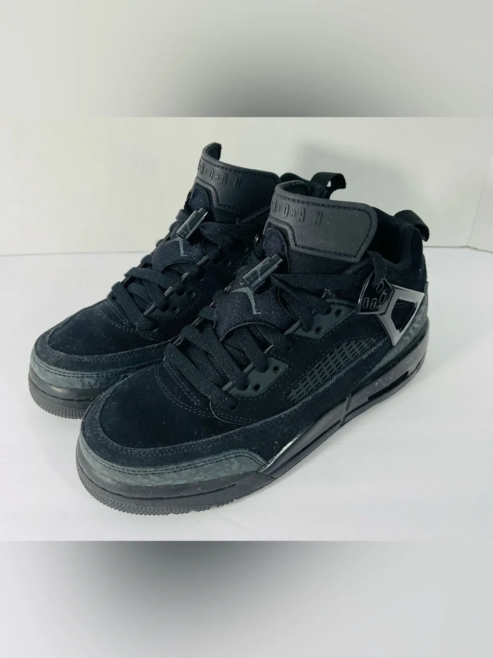 Jordan Spizike Low Shoes 5.5 Y Black with Box Excellent Condition